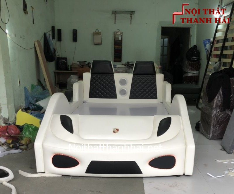 Ảnh thật giường ô tô GTE136 có loa và đèn led